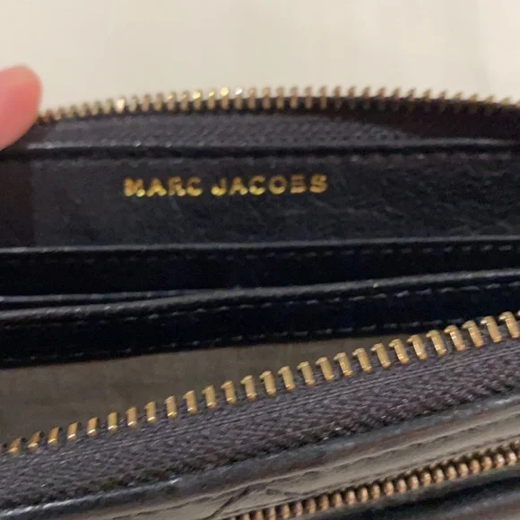 🔥 HOT DEAL 🔥 MARC JACOBS ✨ quilted black gold wallet continental - Picture 7 of 11